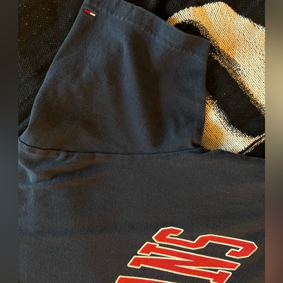 Tommy Jeans T-shirt – size medium - Picture 3 of 4